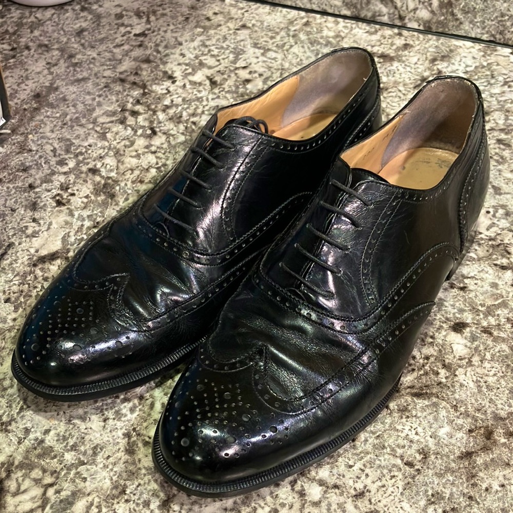 Salvatore Farragamo black mens dress shoes size 9 1/2D
Made in Italy